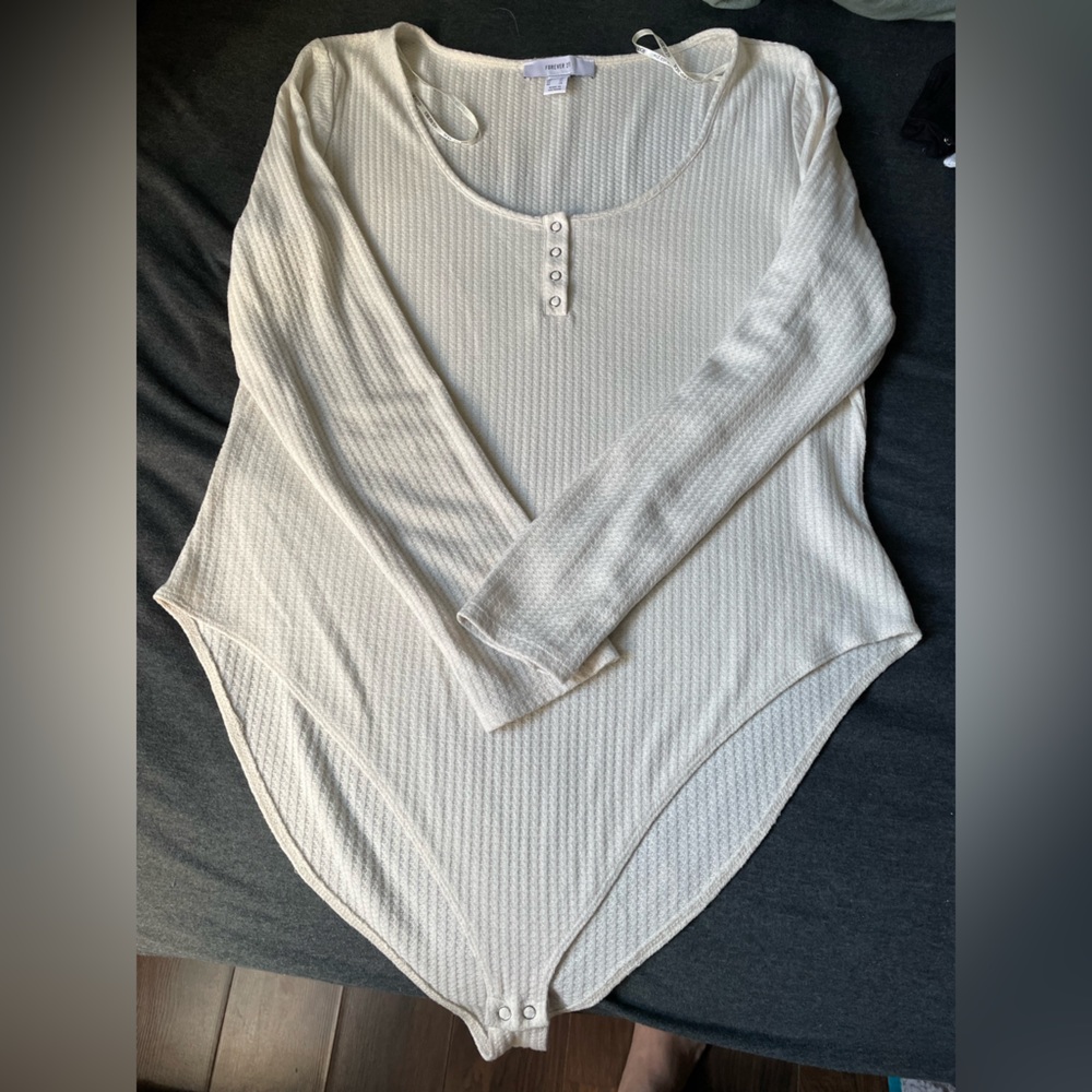 Women’s forever 21 plus size bodysuit